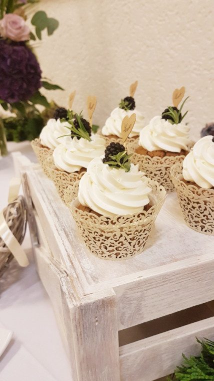 Cupcakes mit Topping