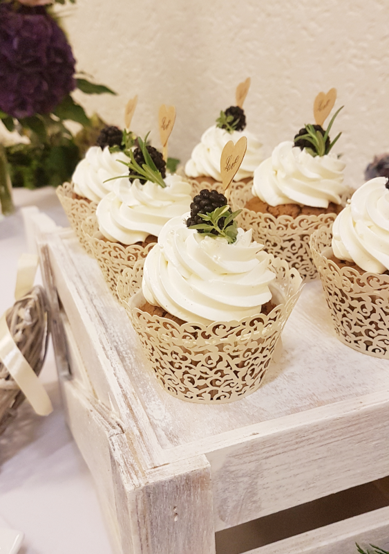 Cupcakes mit Topping